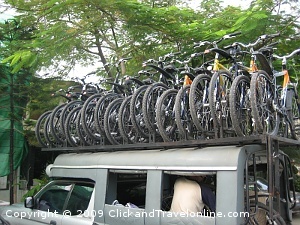 Click and Travel bicycles on the car